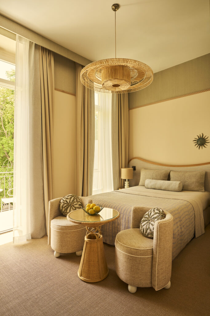 Le Soleia: A New Ode to the Sunlit Riviera 3 APR Oscar Lucien Ono Maison Numero 20 LE SOLEIA ©Alexandre Tabaste 0227