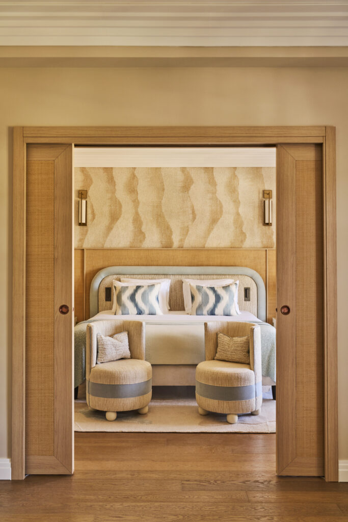 Villa Miraé Reimagined: Maison Numéro 20 Brings Timeless Elegance to Cap d’Antibes 3 APR Oscar Lucien Ono Maison Numero 20 VILLA MIRAE ©Alexandre Tabaste 016 1