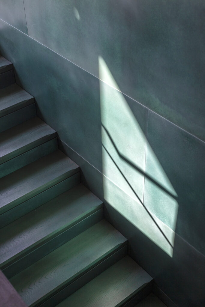 The Blue Copper Loft: an Urban Escape in Dubai 4 Blue Copper Loft by ANARCHITECT© photo Ieva Saudargaite 4