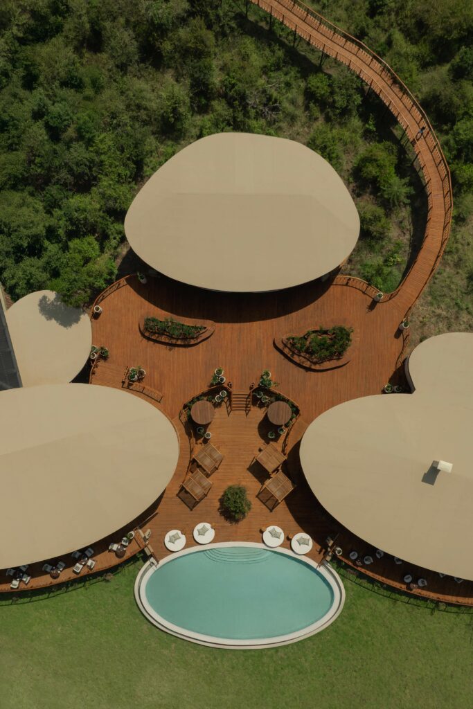 Above the Treetops, Into the Wild: A New Vision of Safari Design 3 LWDesign RitzCarltonMasaiMara NateleeCocks 007