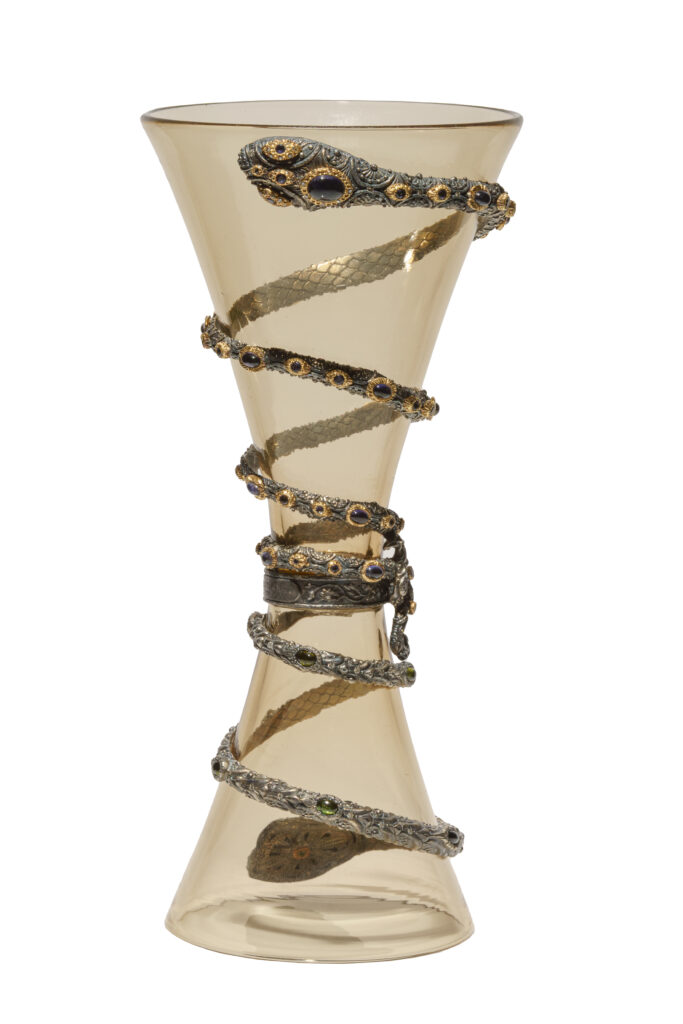 Giberto Venezia Murano Glass: A Venetian Legacy Meets the Middle East 7 AVZ 5911 2