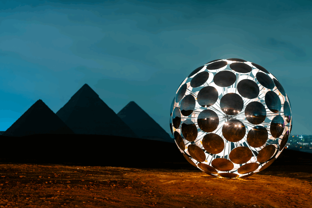 04 PS ART DEGYPTE FOREVER IS NOW .02 SPY © Hesham Alsaifi 1