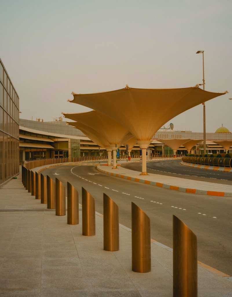 Inside NOMAD Abu Dhabi: Nicolas Bellavance-Lecompte on Reimagining Cultural Spaces in the Middle East 3 NOMAD ABU DHABI 2025 Terminal 1 Zayed International Airport Ph. N. Berezhnoy 0001341 M