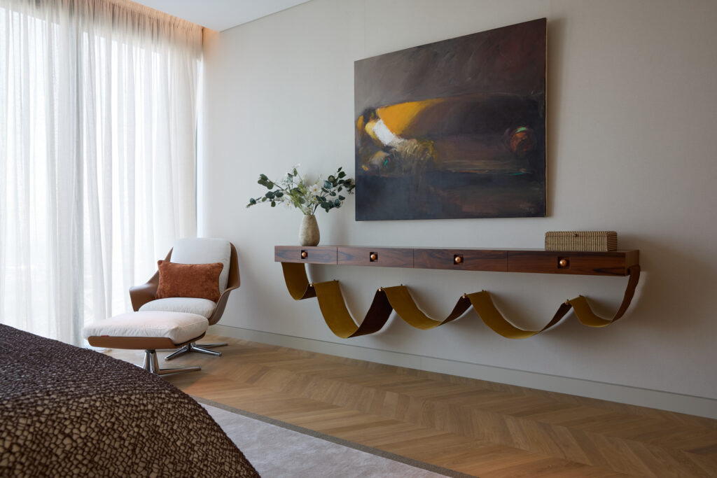 Against the Skyline: A Duplex by Nakkash Design Studio 11 32 Web size