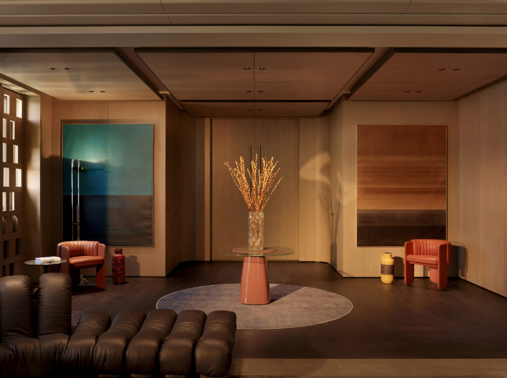 APR Escapefromsofa – Four Seaons R01 © Ibrahim Ozbunar 645 Studio 2