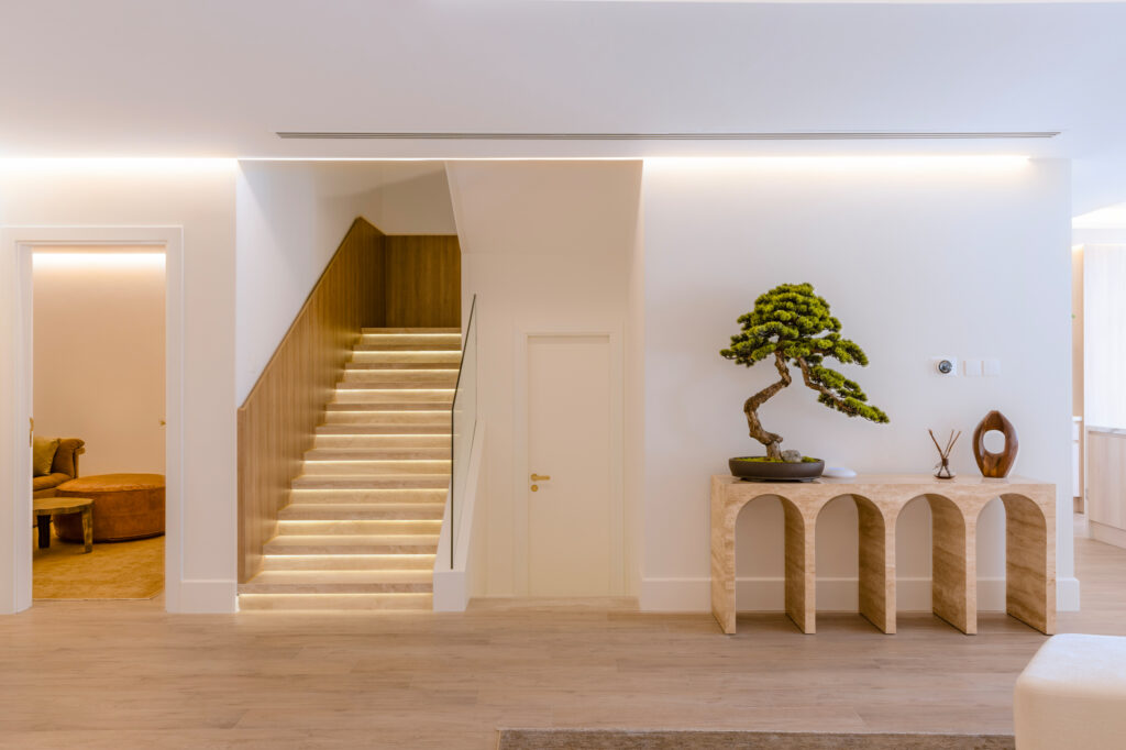 stairs console0482 copy