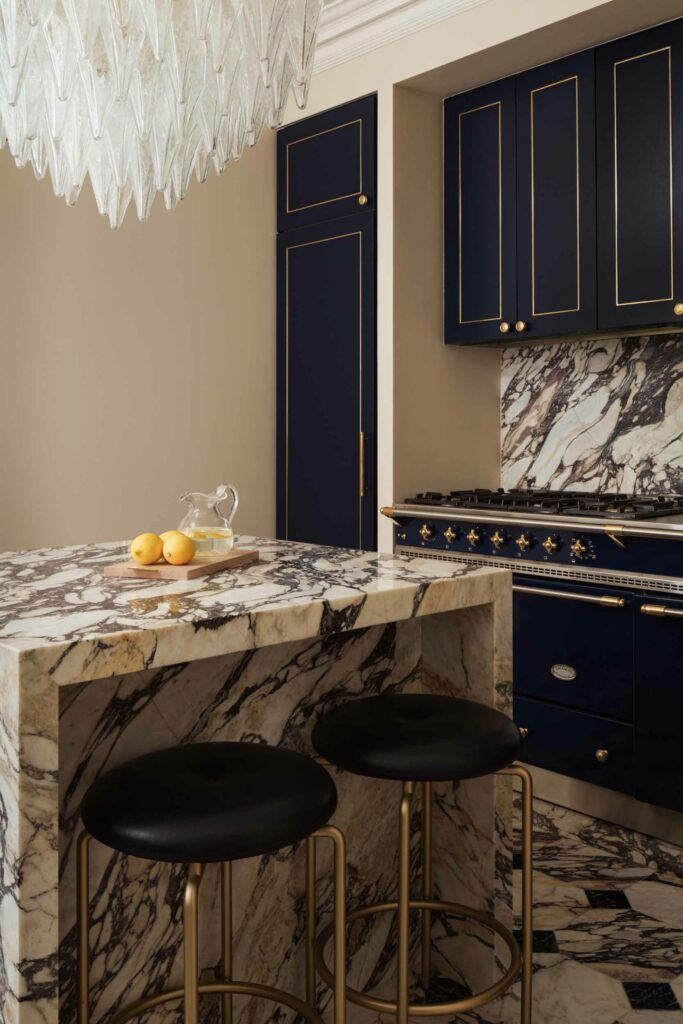 La Vue Parisienne: Architecture Reclaimed 8 APR Callender Howorth Parisien Penthouse LR 16c Vigo Jansons LR