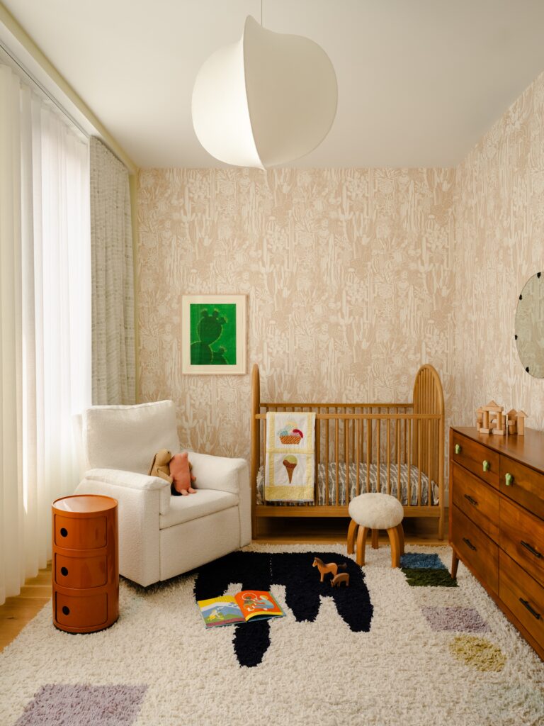 Between City and Sky: A Brooklyn Townhouse Shaped by Nature and Narrative 3 LHS BrianWFerry 20240816 059 ret