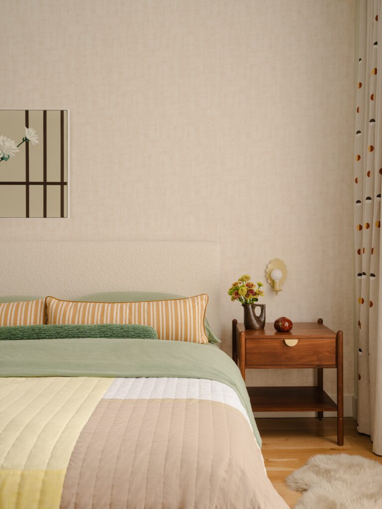 Between City and Sky: A Brooklyn Townhouse Shaped by Nature and Narrative 8 LHS BrianWFerry 20240816 097 ret v2