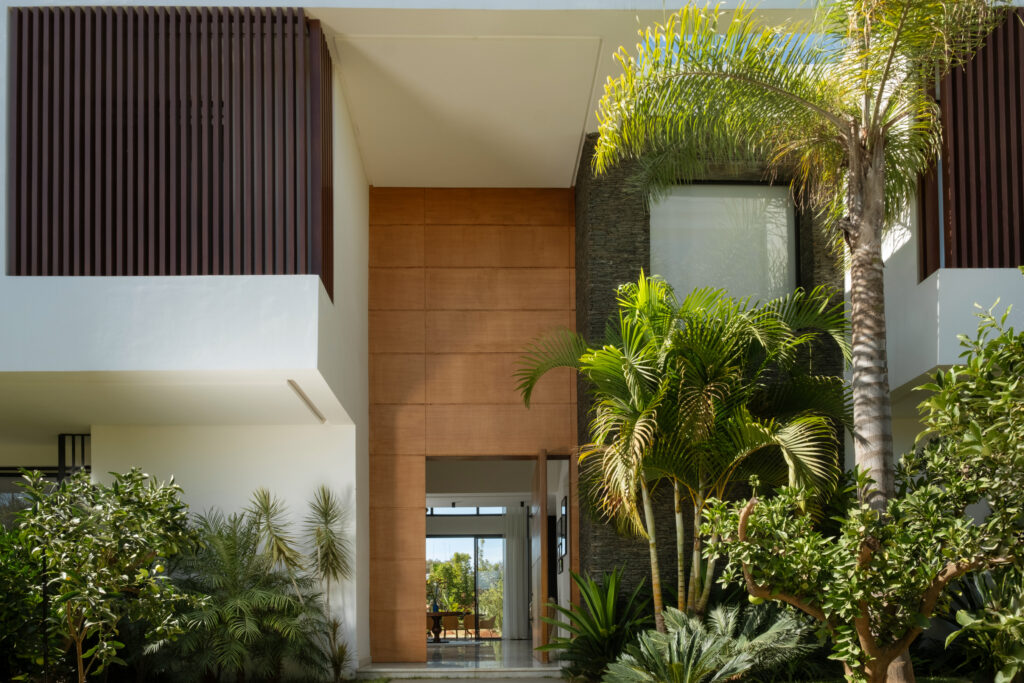 From Monument to Intimacy: Mustafa Khamash’s Dar Mira in Morocco 1 Villa R1 006