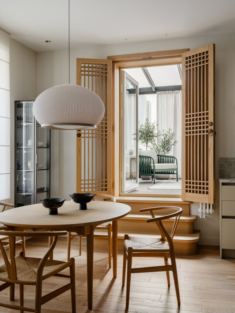 A Moscow Apartment Rooted in Korean Heritage and Contemporary Living 5 018 DSCF5233 HDR