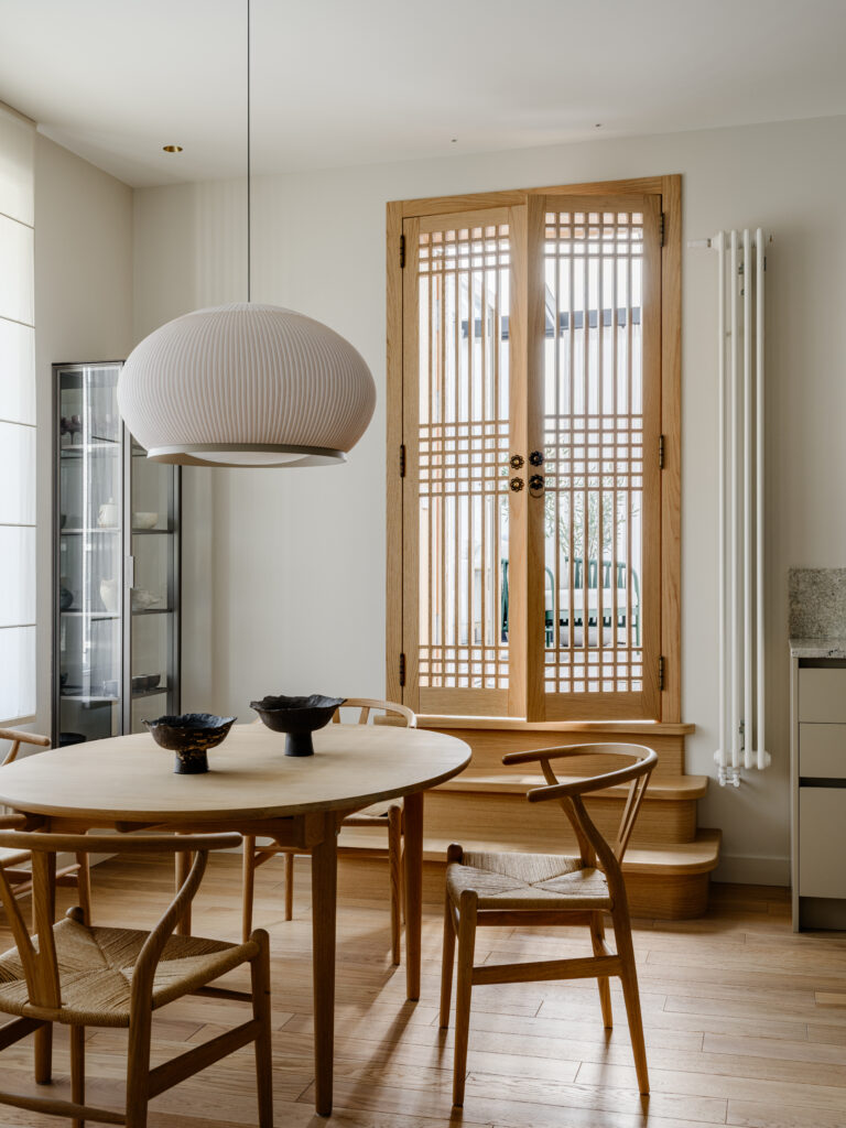 A Moscow Apartment Rooted in Korean Heritage and Contemporary Living 6 019 DSCF5235 HDR