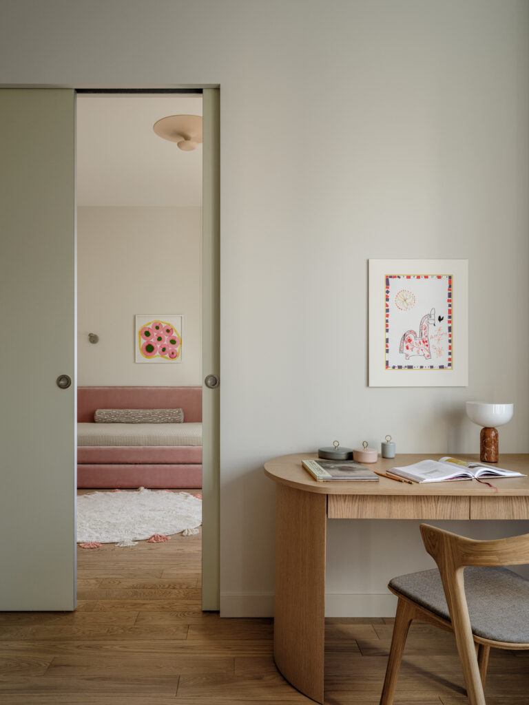 A Moscow Apartment Rooted in Korean Heritage and Contemporary Living 8 042 DSCF5331 0