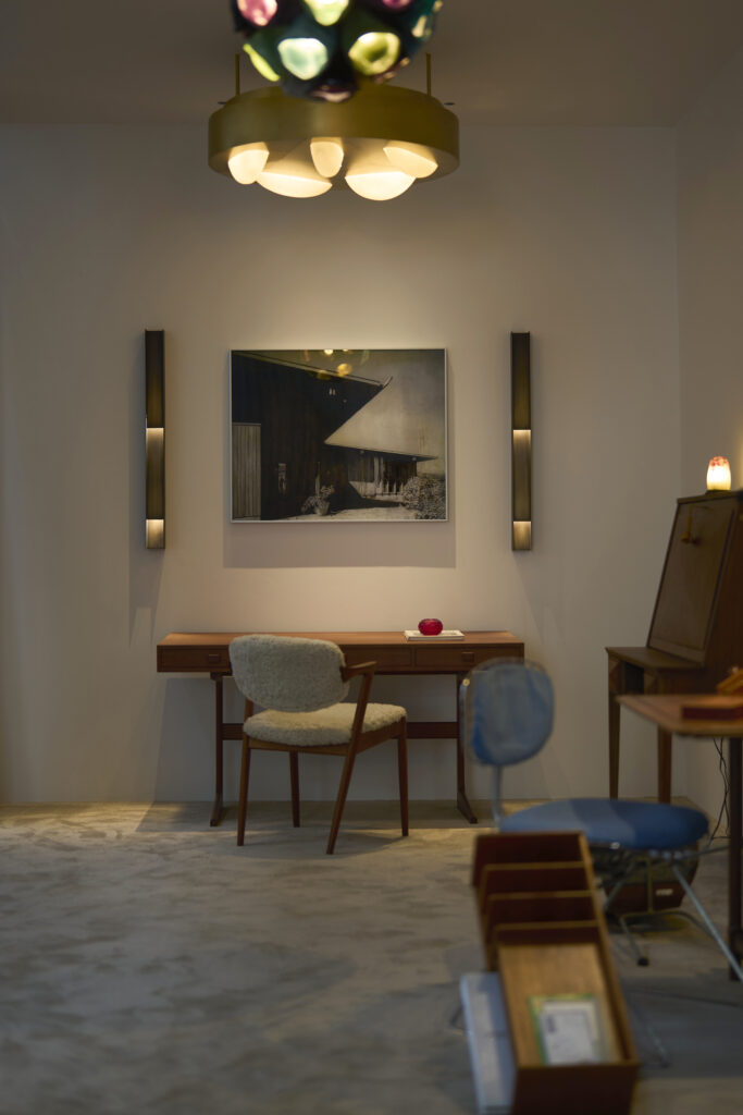 Gradient Gallery Room2 1