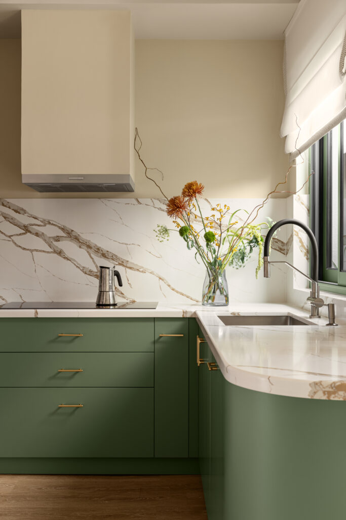 This Dubai Hills Townhouse Proves Colour Can Feel Sophisticated At Home 2 1R9A6215