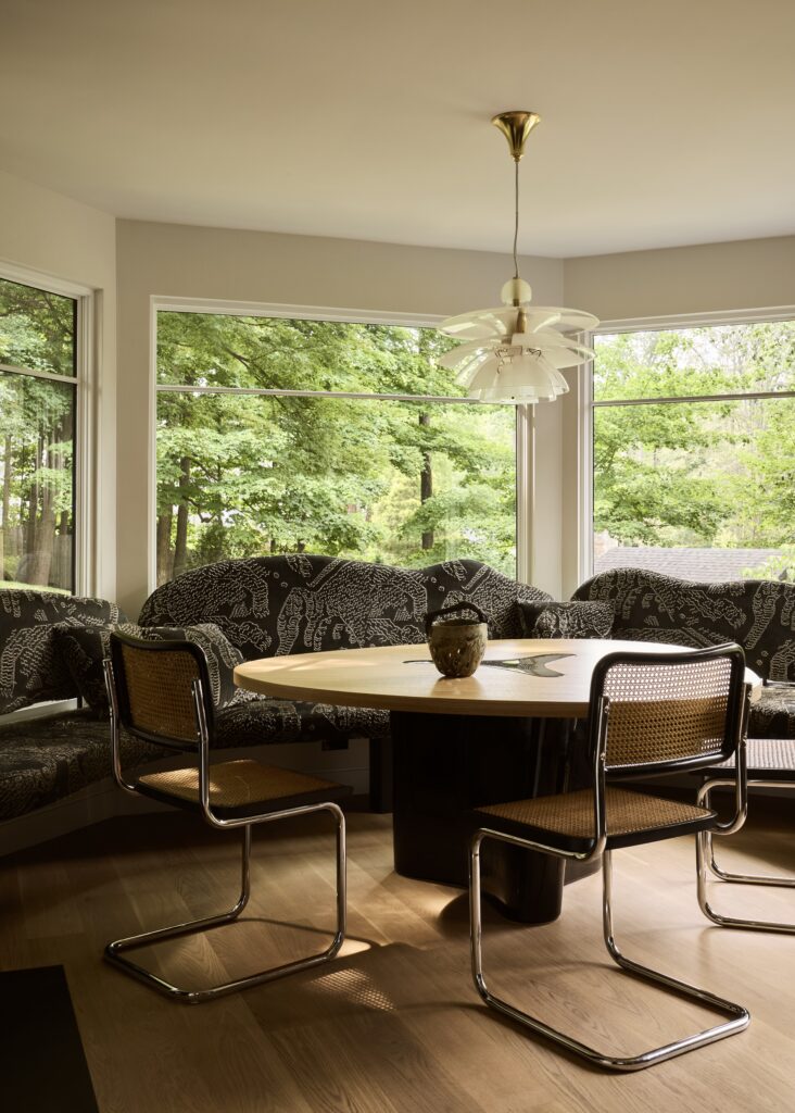 The House in the Woods That Glows Green at Night 7 5. Kitchen Dining Room 012