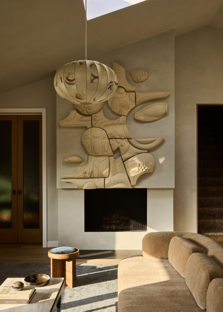 The House in the Woods That Glows Green at Night 13 8. Living Room 035