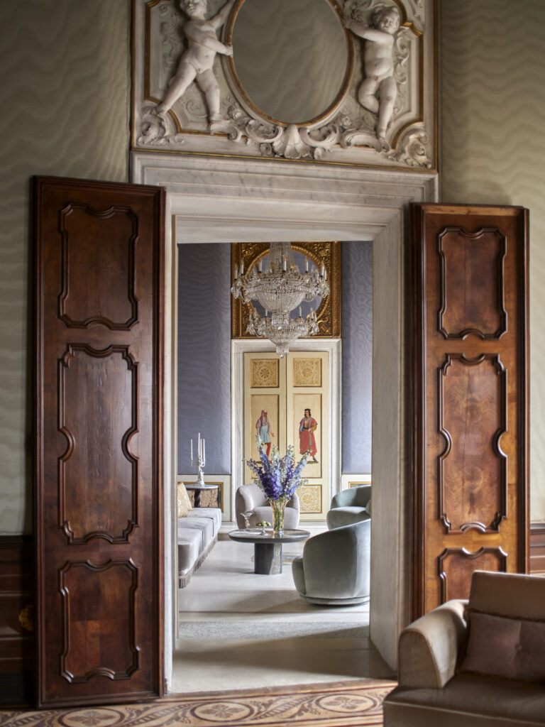 Venice, Reimagined: Inside Aline Asmar d’Amman’s Eight-Year Transformation of Palazzo Donà Giovannelli 19 APR Aline Asmar dAmman Palazzo Dona Giovannelli 50 Suite Bathroom ©Giulio Ghirardi