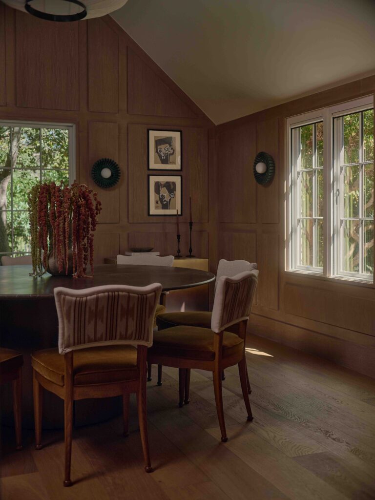 A Los Angeles Home Designed to Unfold Like a Well Loved Members’ Club 11 GGiD 4444