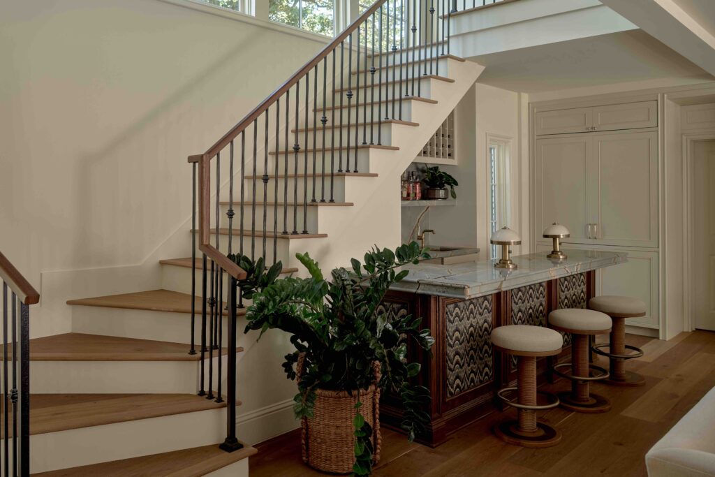 A Los Angeles Home Designed to Unfold Like a Well Loved Members’ Club 6 GGiD 4649
