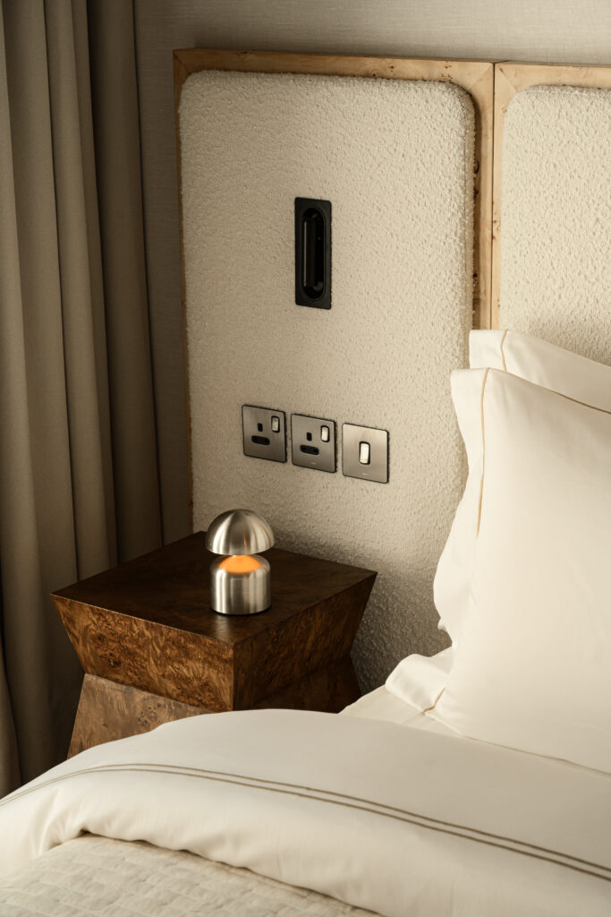 This Old Town Dubai Apartment Rethinks Small Space Living 8 VGR 2106
