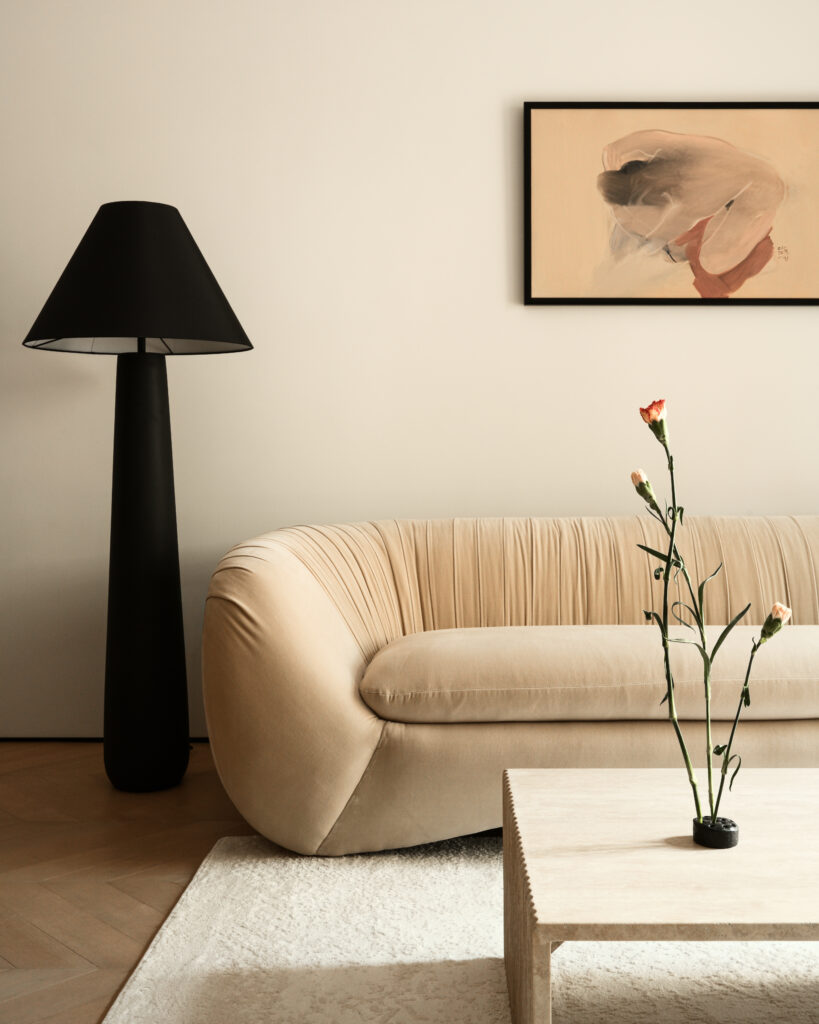 This Old Town Dubai Apartment Rethinks Small Space Living 2 VGR 2204