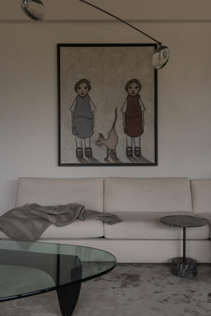 A Suite Beneath the Chestnuts 1 2. Livingroom