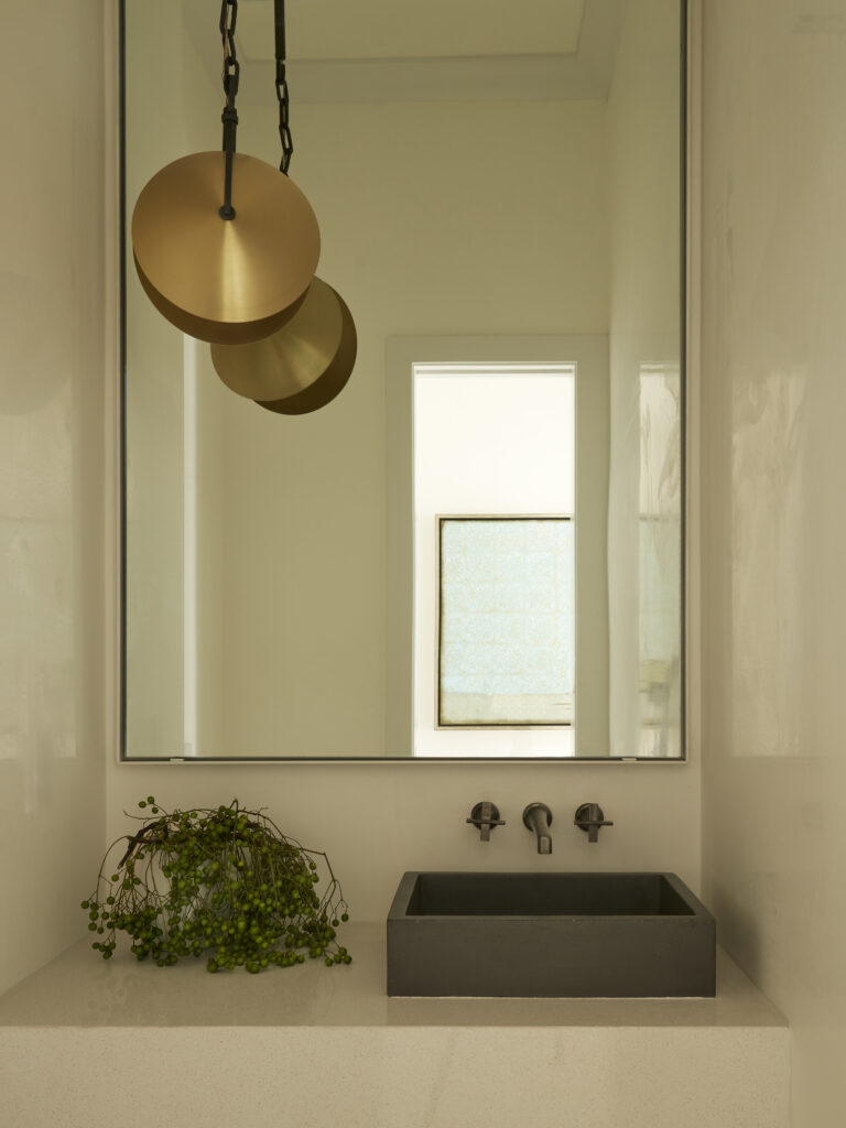 Bureau Alys Beach3647