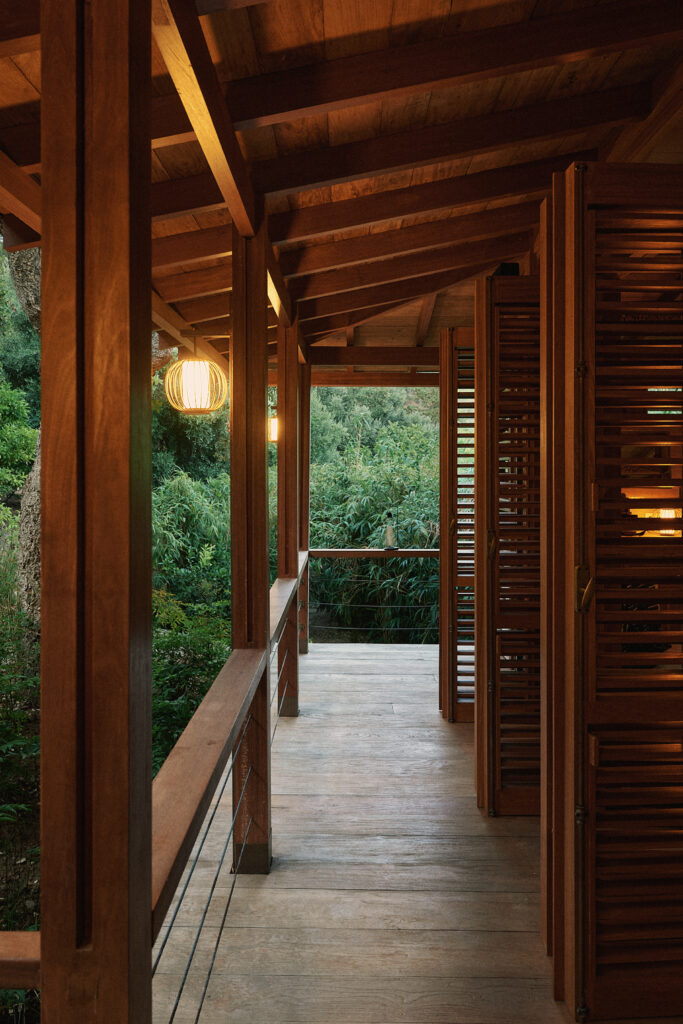Le Grillon: An Architecture of Quiet Contemplation 13 LeGrillon 24