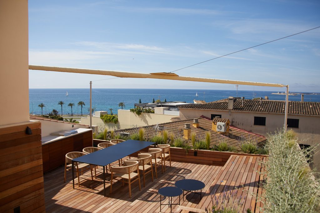 A Palma de Mallorca Holiday Home with a Rooftop Terrace Overlooking the Mediterranean 1 063NE BASTIDAS