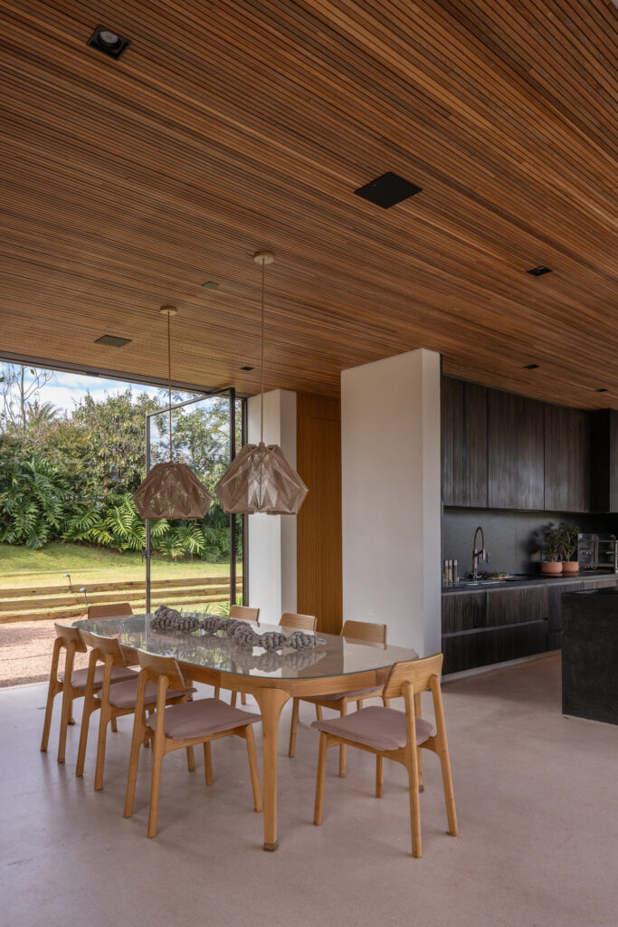 Step Into a Villa in São Paulo Where the Living Room Spills Straight Into the Garden 8 1138013