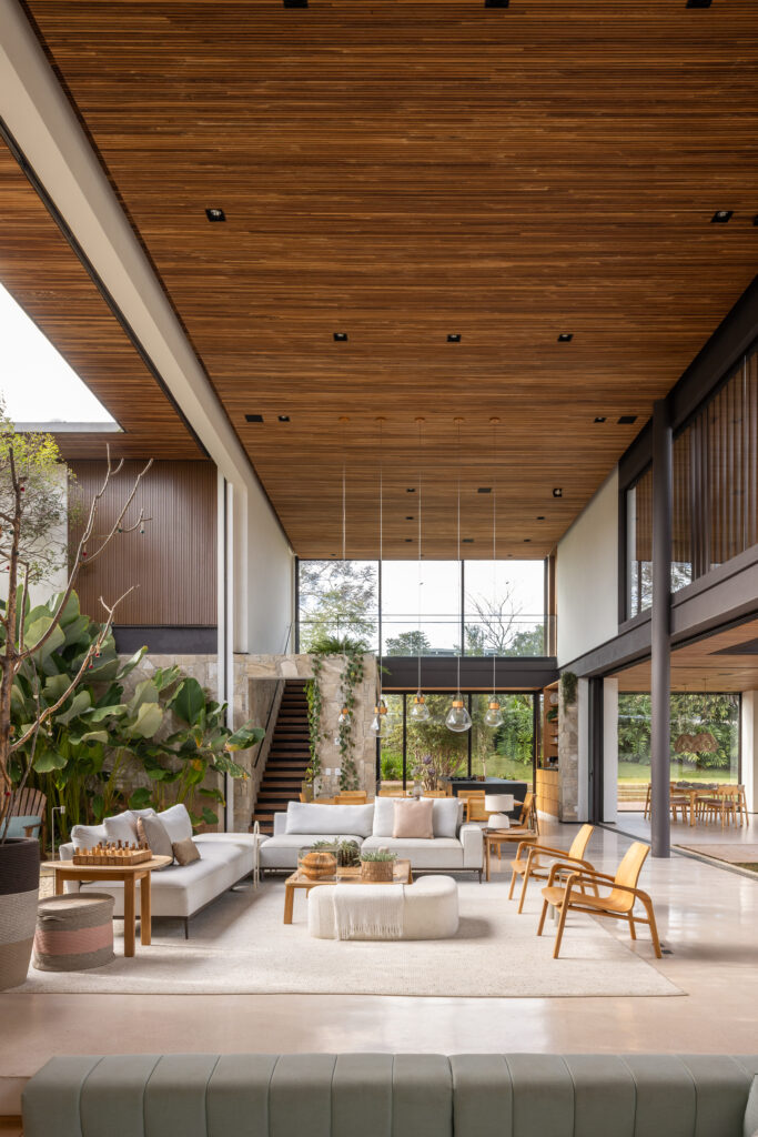 Step Into a Villa in São Paulo Where the Living Room Spills Straight Into the Garden 13 1487768