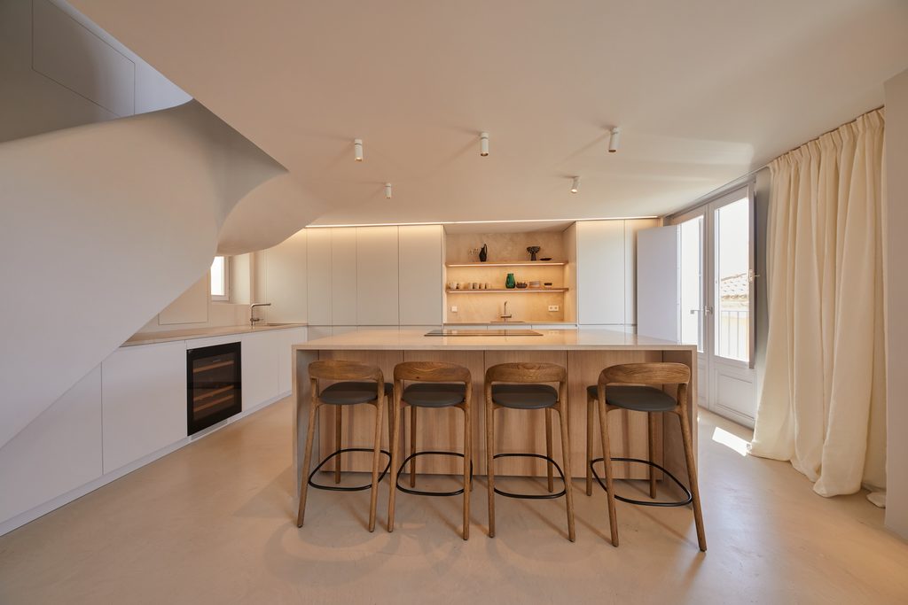 A Palma de Mallorca Holiday Home with a Rooftop Terrace Overlooking the Mediterranean 11 172NE BASTIDAS