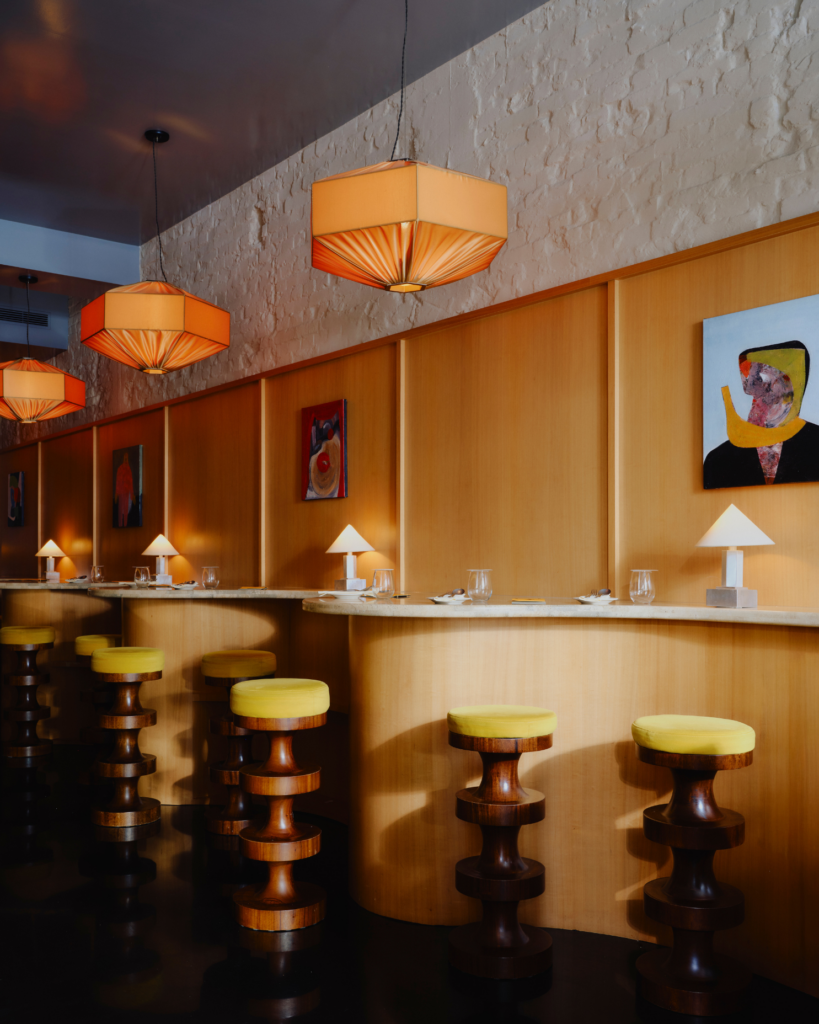 Ecru Studio orchestrates a dialogue between Taiwanese street culture and the European bistro 4 2