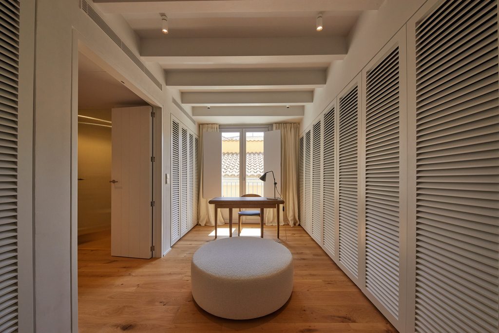 A Palma de Mallorca Holiday Home with a Rooftop Terrace Overlooking the Mediterranean 14 278NE BASTIDAS