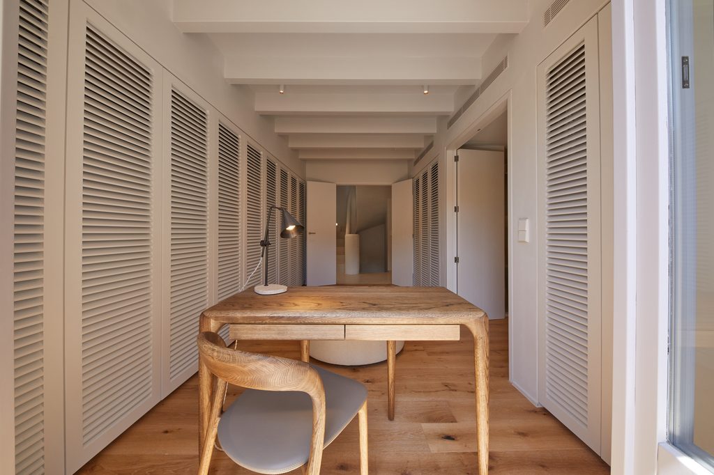 A Palma de Mallorca Holiday Home with a Rooftop Terrace Overlooking the Mediterranean 15 281NE BASTIDAS