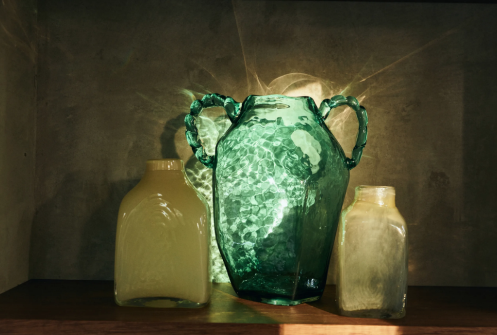 The New Trend: How Nolan's Odyssey Is Bringing Back Ancient Shapes 2 4. HK LIVING