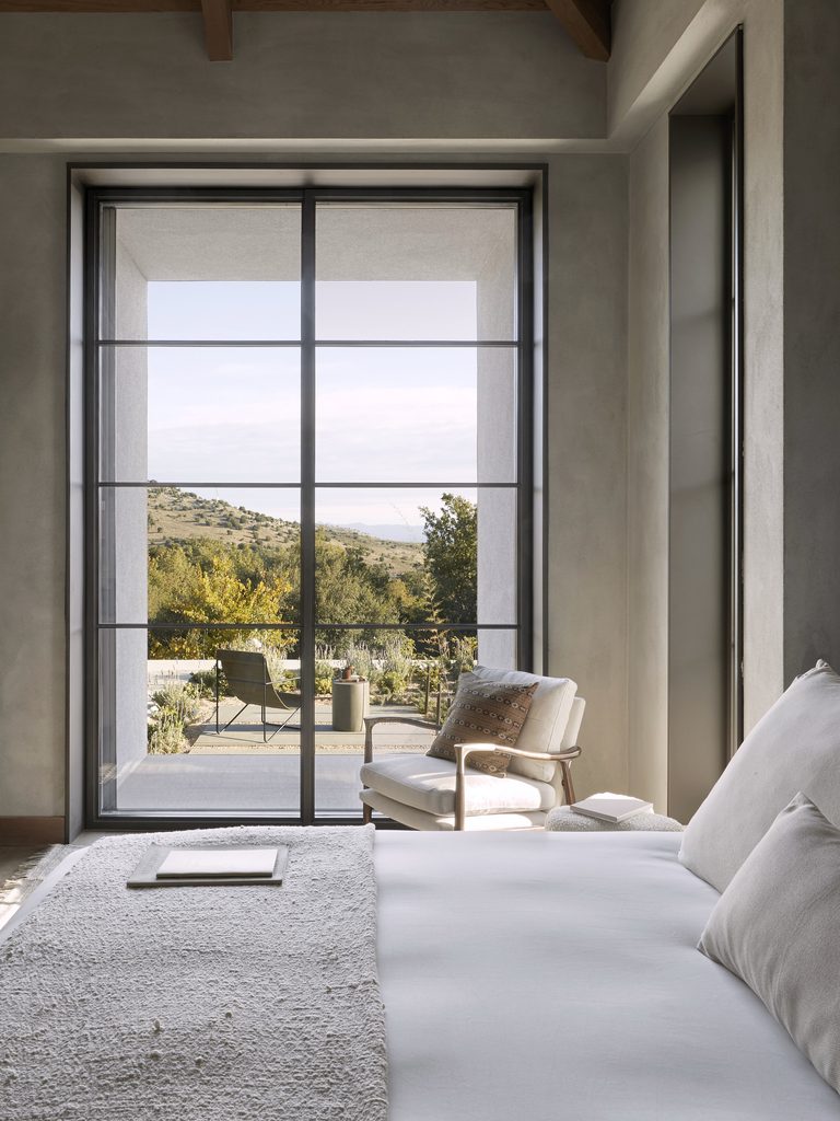 In Greece, a Contemporary Holiday Home Rises from Ancestral Foundations 14 41. 28