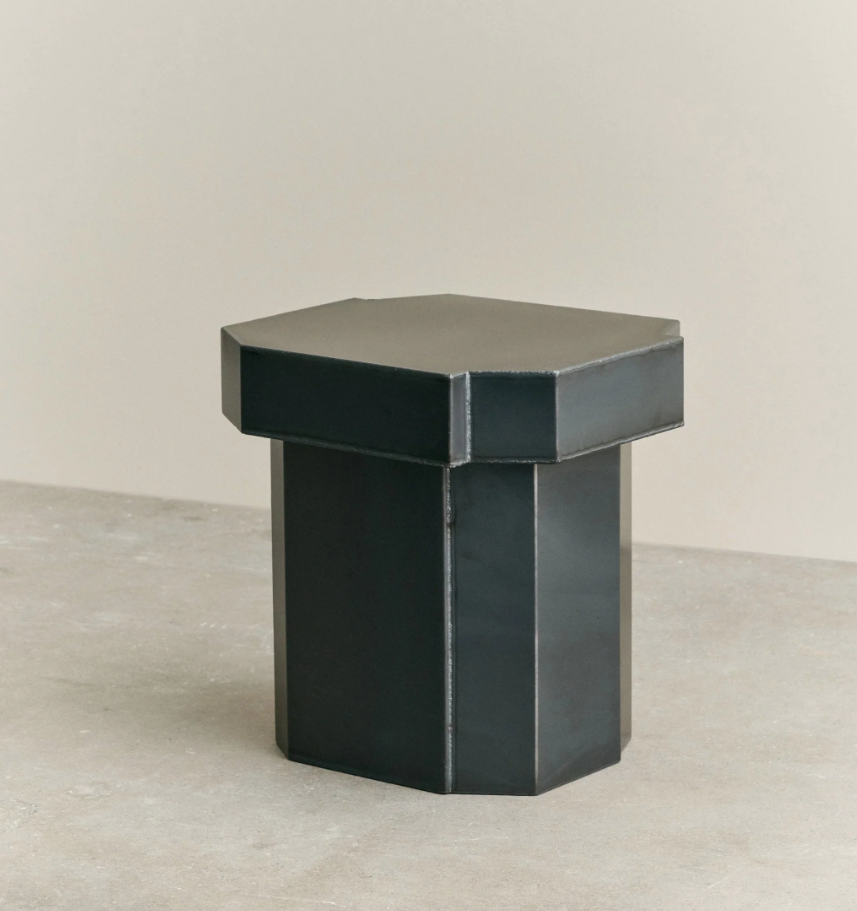 The New Trend: How Nolan's Odyssey Is Bringing Back Ancient Shapes 9 9. LOUISE ROE