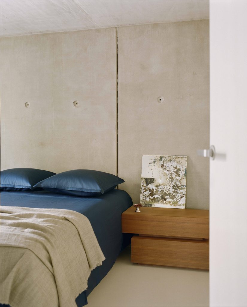A Marseille Architect Built Her Client's Dream House Where Brazilian Modernism Meets the French Riviera 17 APR Sandrine Sarah Faivre Villa Alta photos Clement Vayssieres 1