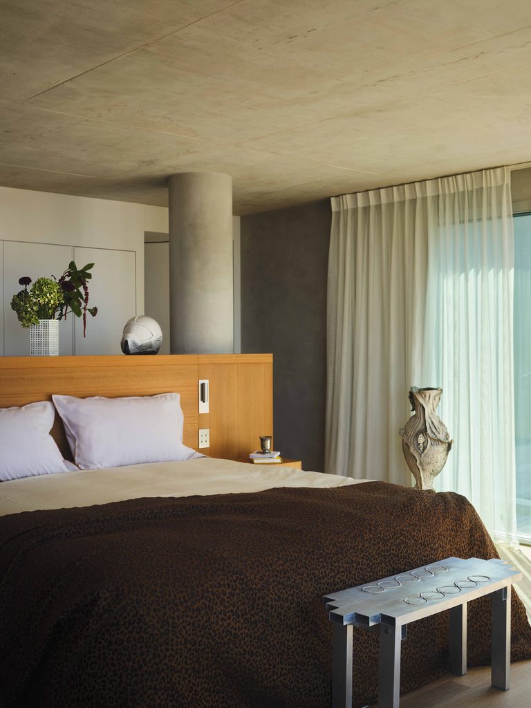 A Marseille Architect Built Her Client's Dream House Where Brazilian Modernism Meets the French Riviera 15 APR Sandrine Sarah Faivre Villa Alta photos Clement Vayssieres 16 768x1024 1