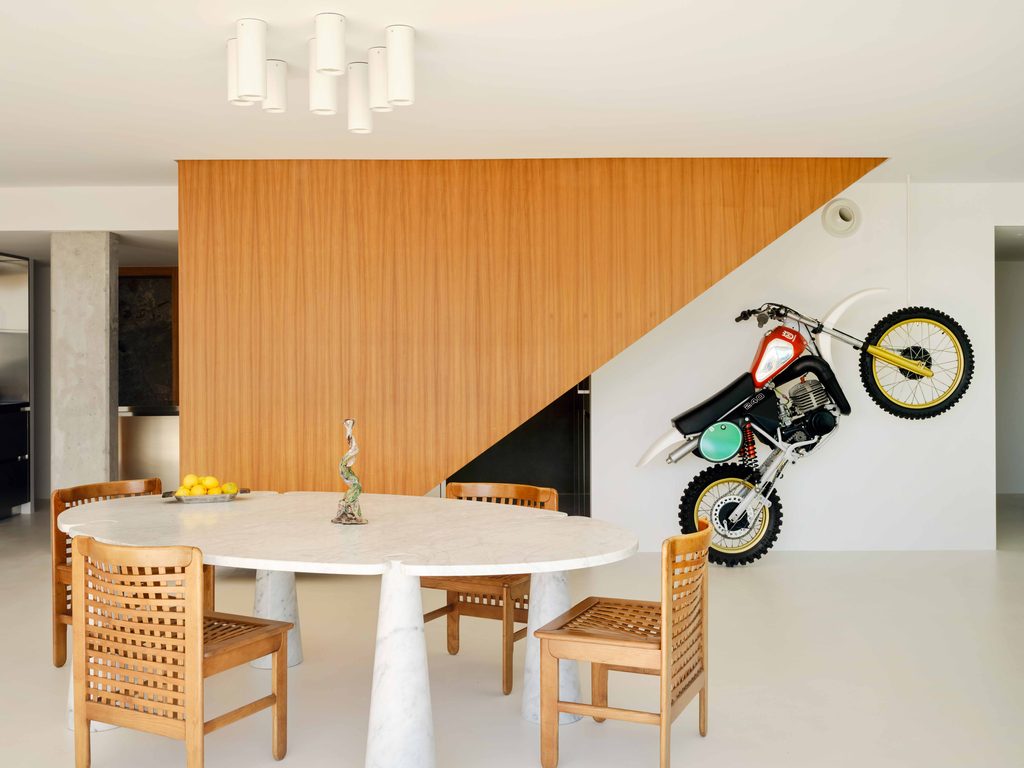 A Marseille Architect Built Her Client's Dream House Where Brazilian Modernism Meets the French Riviera 10 APR Sandrine Sarah Faivre Villa Alta photos Clement Vayssieres 19