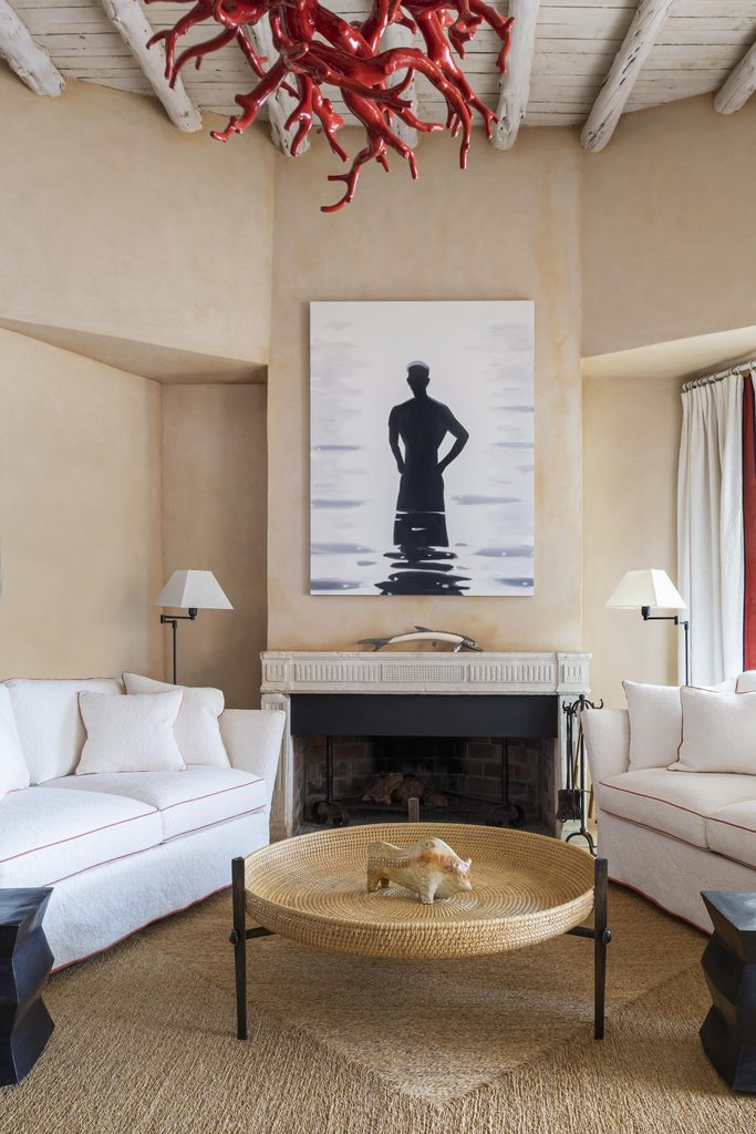Fahad Hariri's Ibiza Retreat Is a Study in Dosed Maximalism 10 023 Mobilier 1