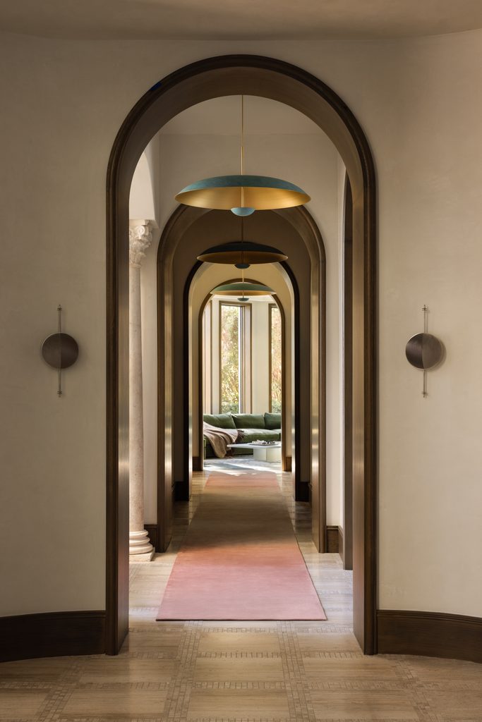 An Old-World Mediterranean Soul in the Florida Landscape 10 2602 ACDO 395 HiRes