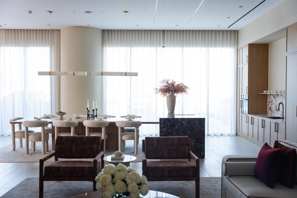 A Study in Contrasts: Kate Kerdi’s Contemporary Apartment in Muscat 3 4. IMG 1374 Photo credit Omar Al Zadjali