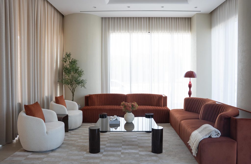 A Study in Contrasts: Kate Kerdi’s Contemporary Apartment in Muscat 4 5. IMG 1376 Photo credit Omar Al Zadjali