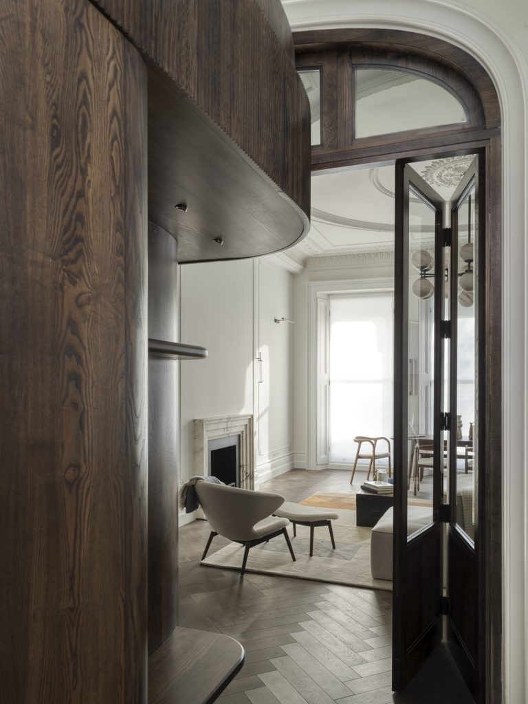 A Victorian Apartment Reimagined in South Kensington 3 CG 017 hires 768x1024 1