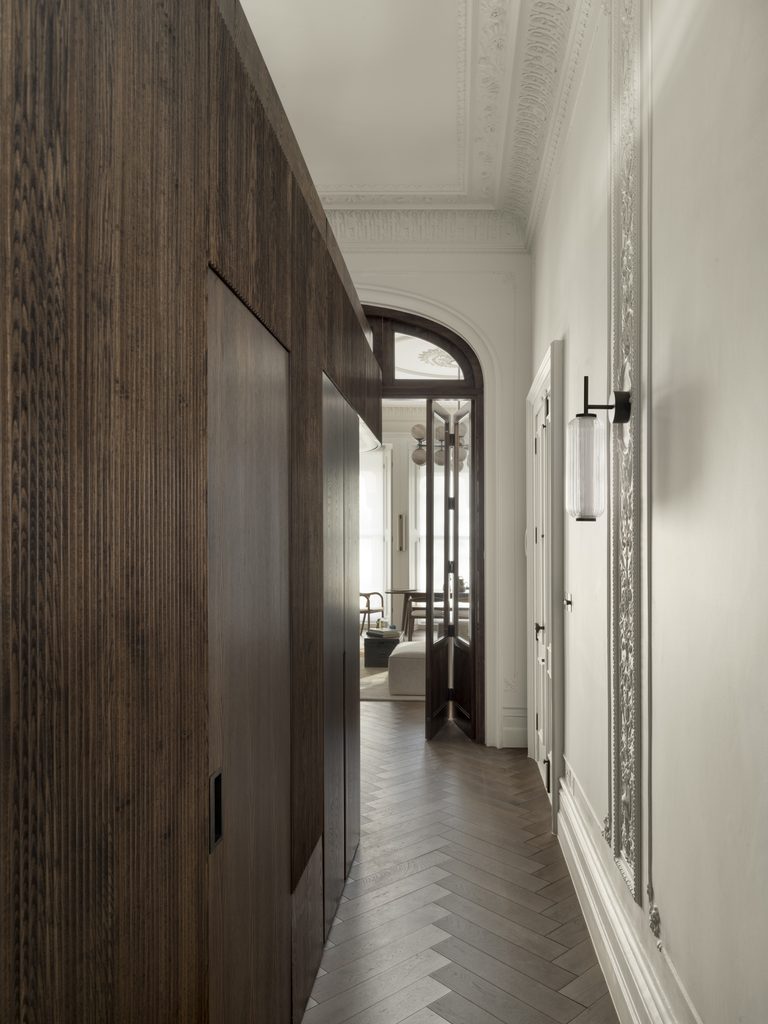 A Victorian Apartment Reimagined in South Kensington 5 CG 023 hires 768x1024 1