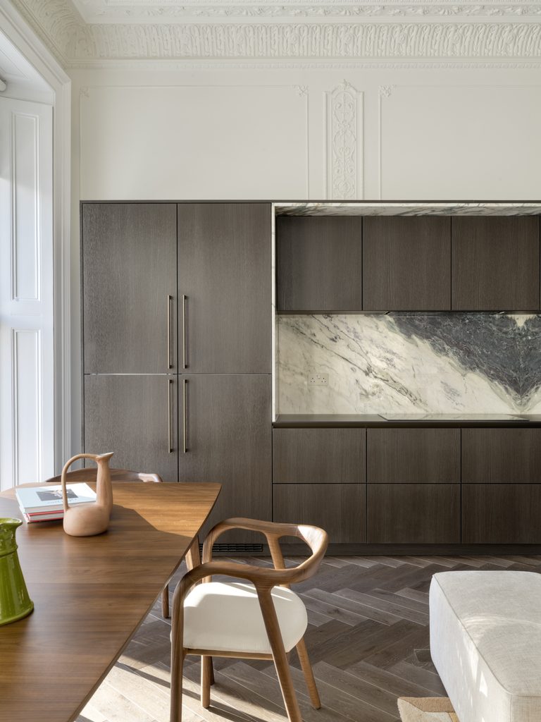 A Victorian Apartment Reimagined in South Kensington 9 CG 042 hires 768x1024 1