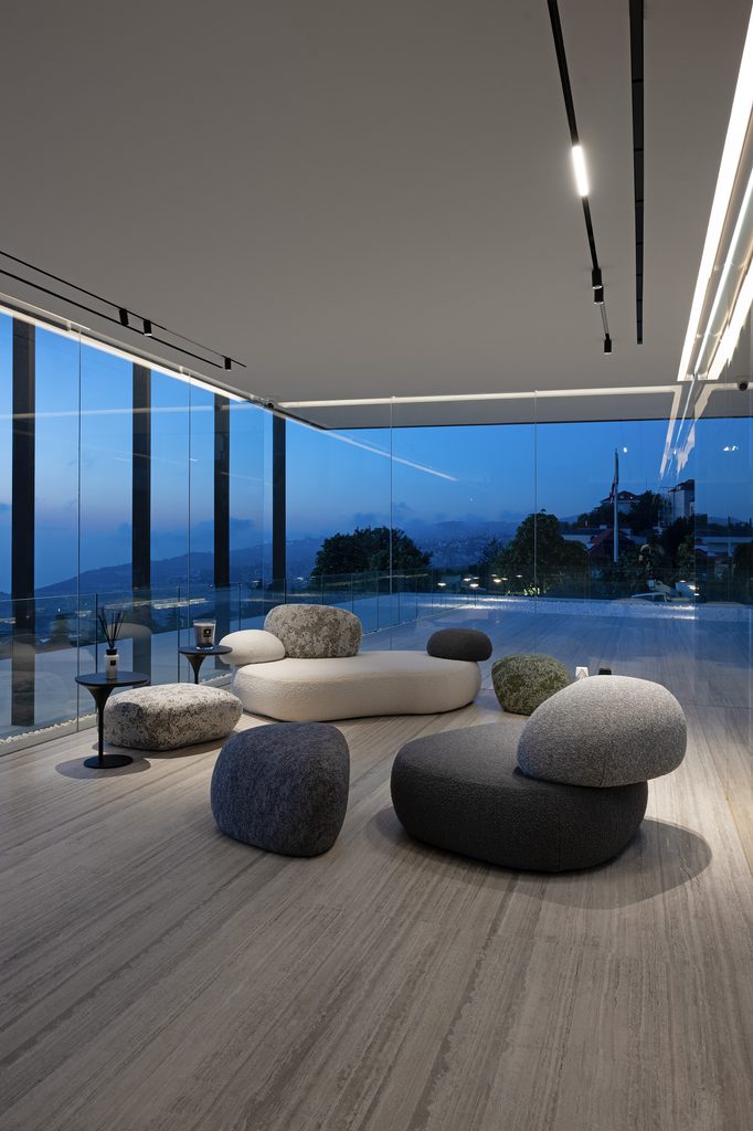 In The Hills Of Qornet El Hamra, An Old Lebanese Villa Learns How To Live In The Present Without Forgetting Where It Came From 3 DHA Qornet El Hamra Villa4